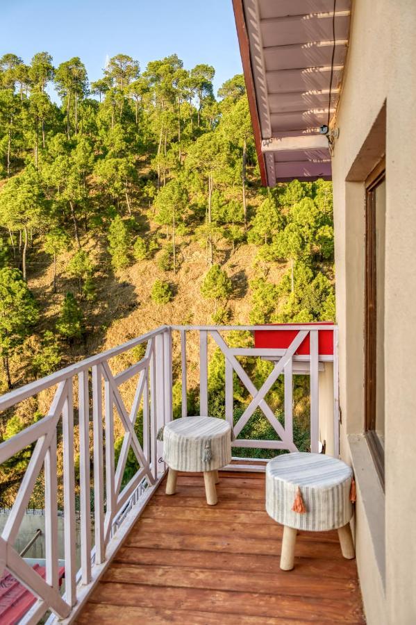 The Frostwood Resort Раникхет Экстерьер фото